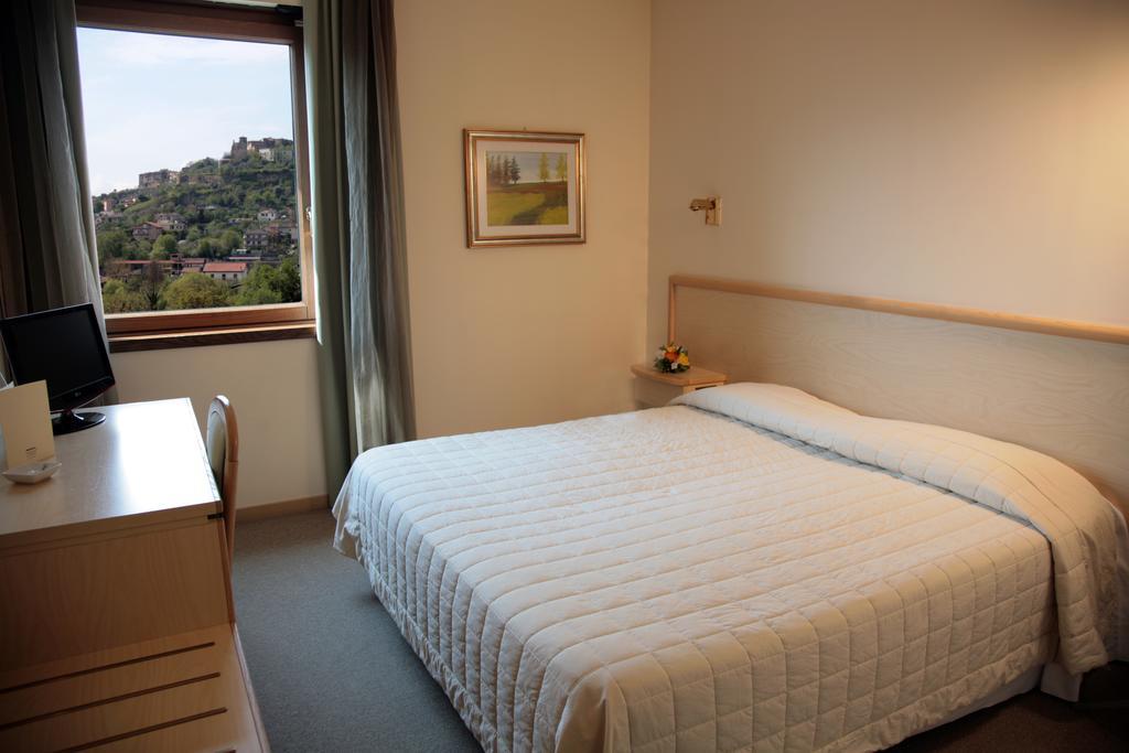 Hotel Bassetto Ferentino Habitación foto