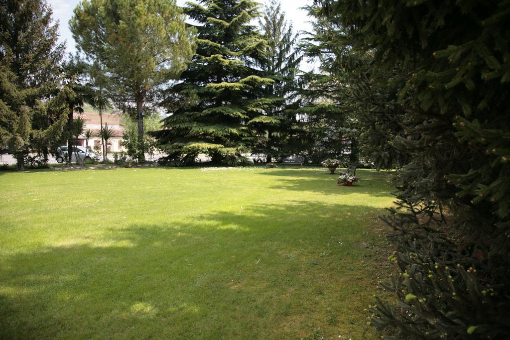 Hotel Bassetto Ferentino Exterior foto